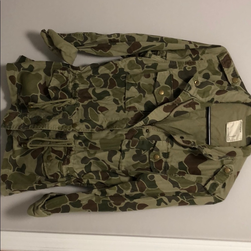 Forever 21 camo jacket